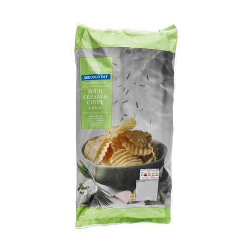 M&S Reduced Fat Sour Cream & Chive Crisps Multipack 6 per pack Botiga