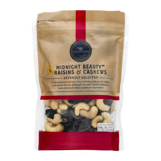 M&S Collection Jumbo Raisins & Cashews 150g Botiga