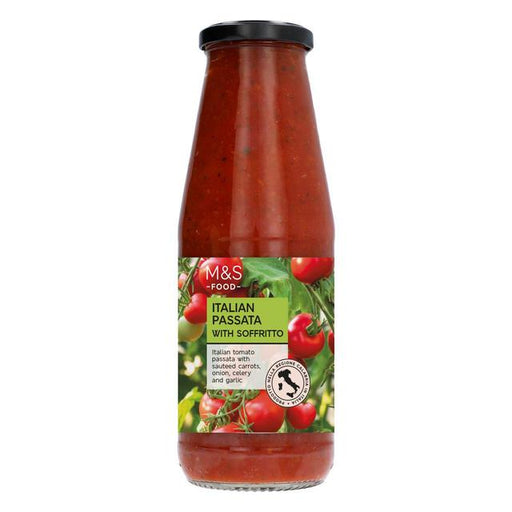 M&S Italian Passata with Soffritto 690g Botiga